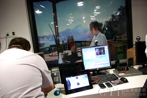 Avaya�����ˆT����ʾͨ�^IPad�M(j��n)���Ƅ�(d��ng)�f(xi��)���k��